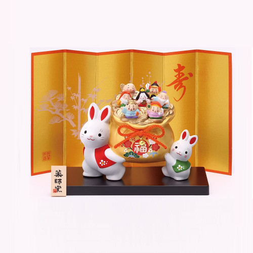 Японская новогодняя статуэтка, символ 2023 года, кролик, маленький кролик и 7 богов для удачи в новом году