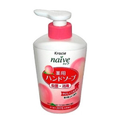 Антибактериальное увлажняющее мыло для рук с экстрактом листьев персика Kracie Naive.